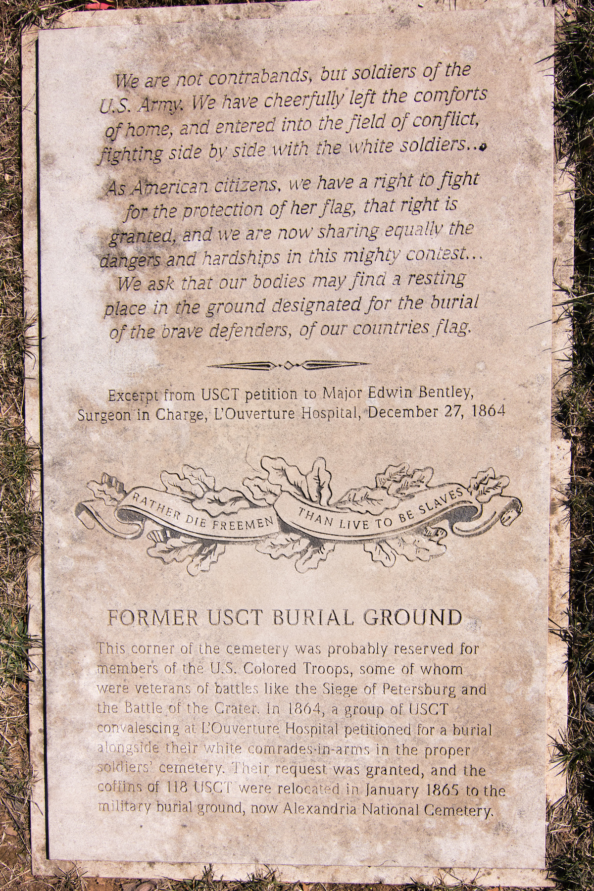 Plaque of reinternment